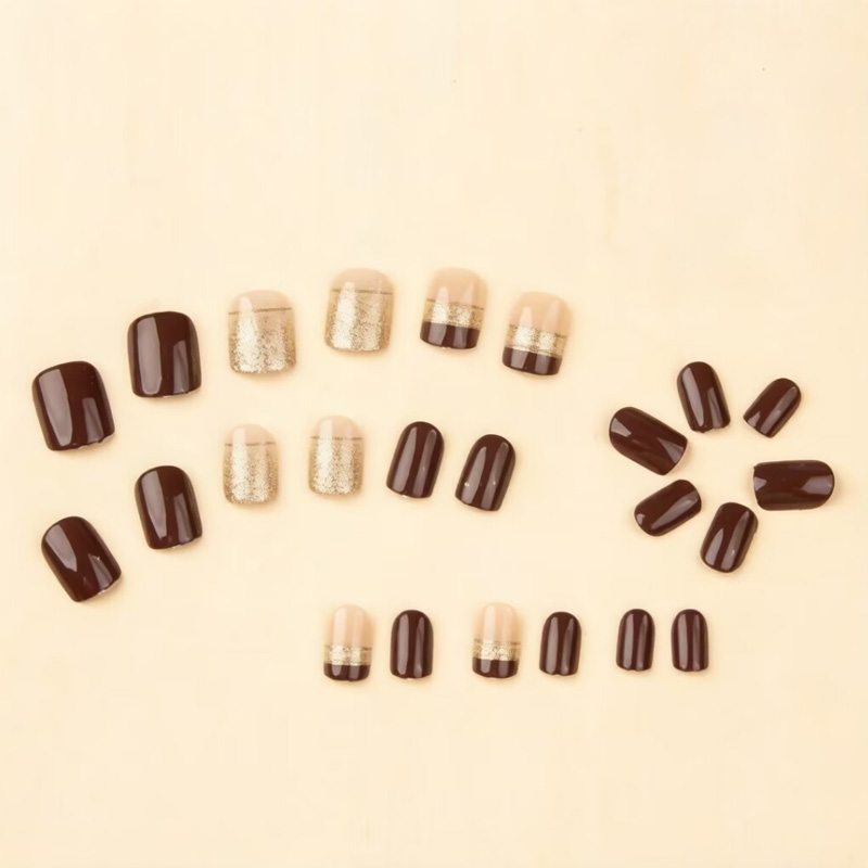 Korte vierkante nepnagels voor - Nail Art Press On recensie en prijs